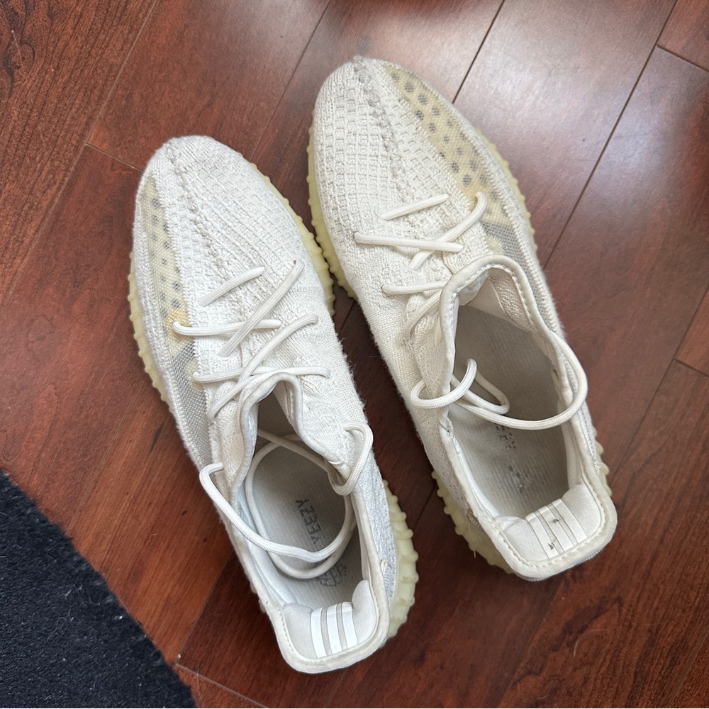 Yeezy Boost 350 V2 Bone